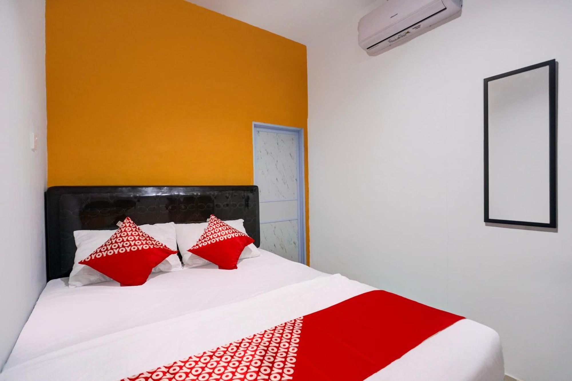 Super Oyo Capital O 93076 Batam Backpacker Guesthouse 2 Pembunuh Bagian luar foto