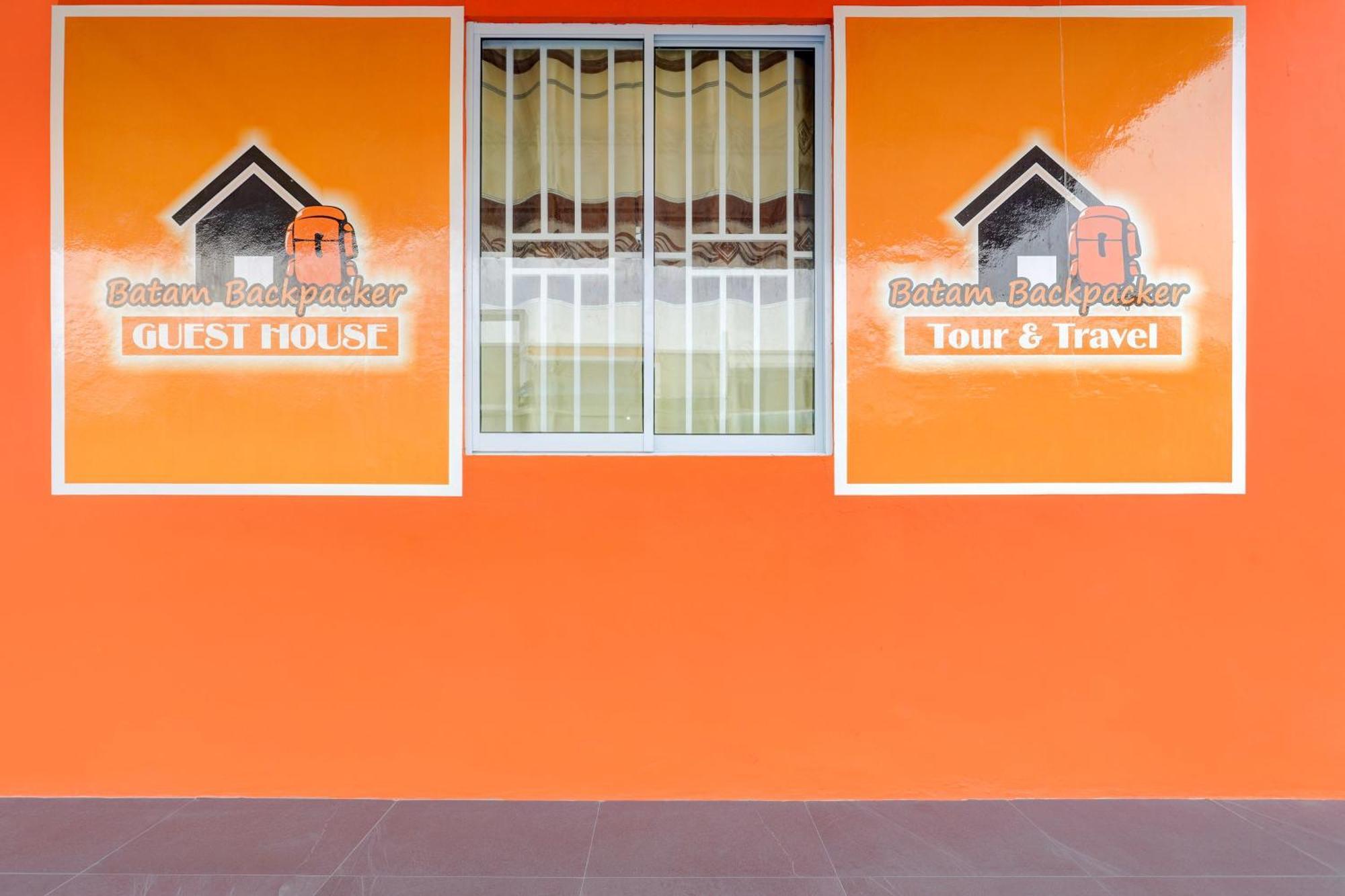 Super Oyo Capital O 93076 Batam Backpacker Guesthouse 2 Pembunuh Bagian luar foto