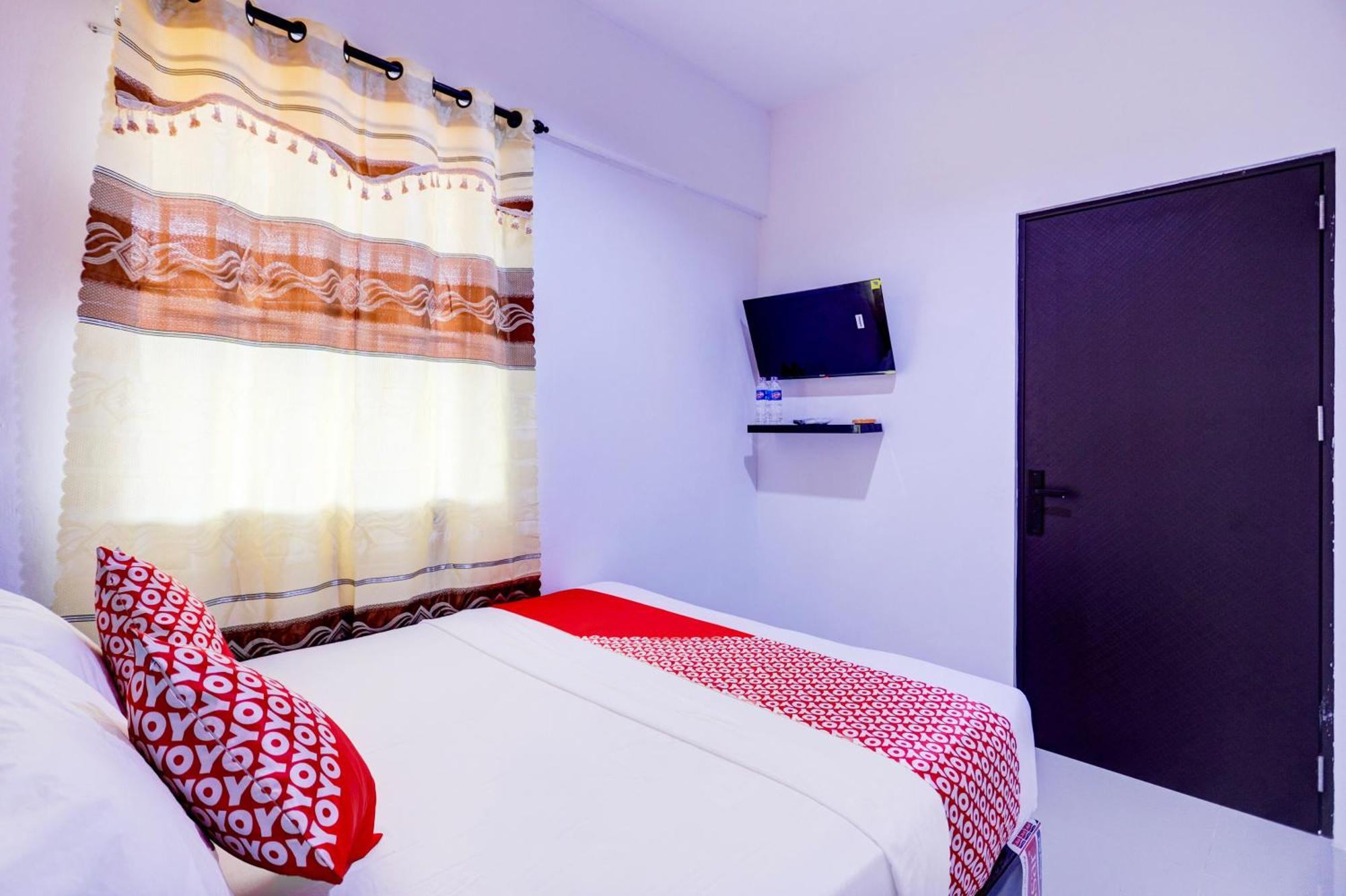 Super Oyo Capital O 93076 Batam Backpacker Guesthouse 2 Pembunuh Bagian luar foto